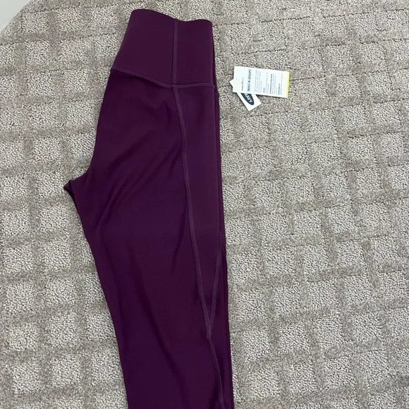 Old Navy Deep Purple active leggings - Picture 5 of 7